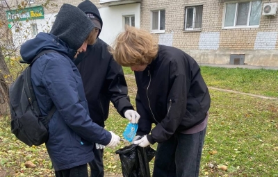 Студенты группы СП284Б приняли участие в экологическом субботнике