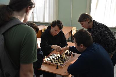 Стартовал турнир по шахматам