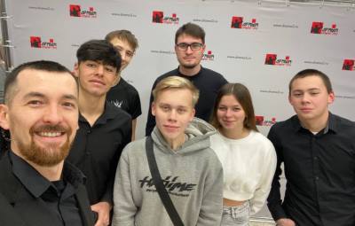 Театр как путешествие в мир размышлений: студенты на спектакле «Человек из Подольска»